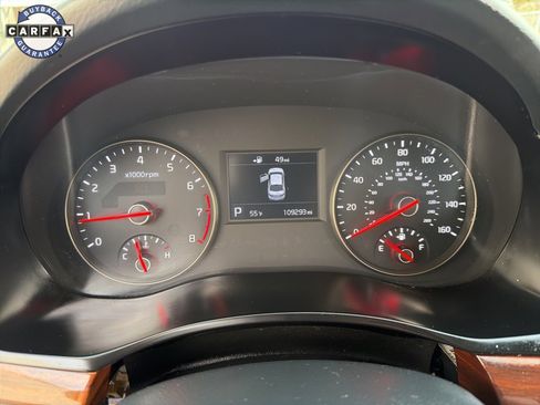 Used 2017 Kia Cadenza Premium w/ Luxury Package image 26