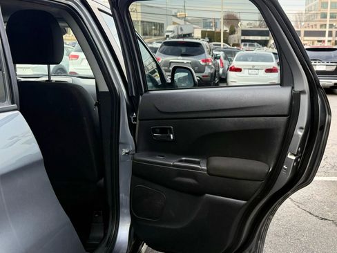 Used 2022 Mitsubishi Outlander Sport ES image 26