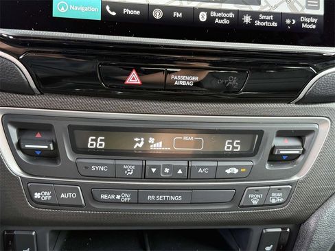 Used 2024 Honda Ridgeline TrailSport image 11