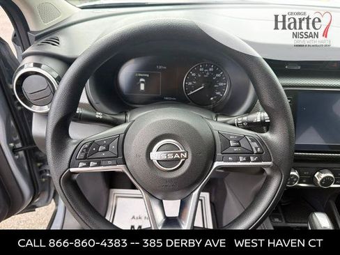 Certified 2023 Nissan Kicks SV FWD image 12