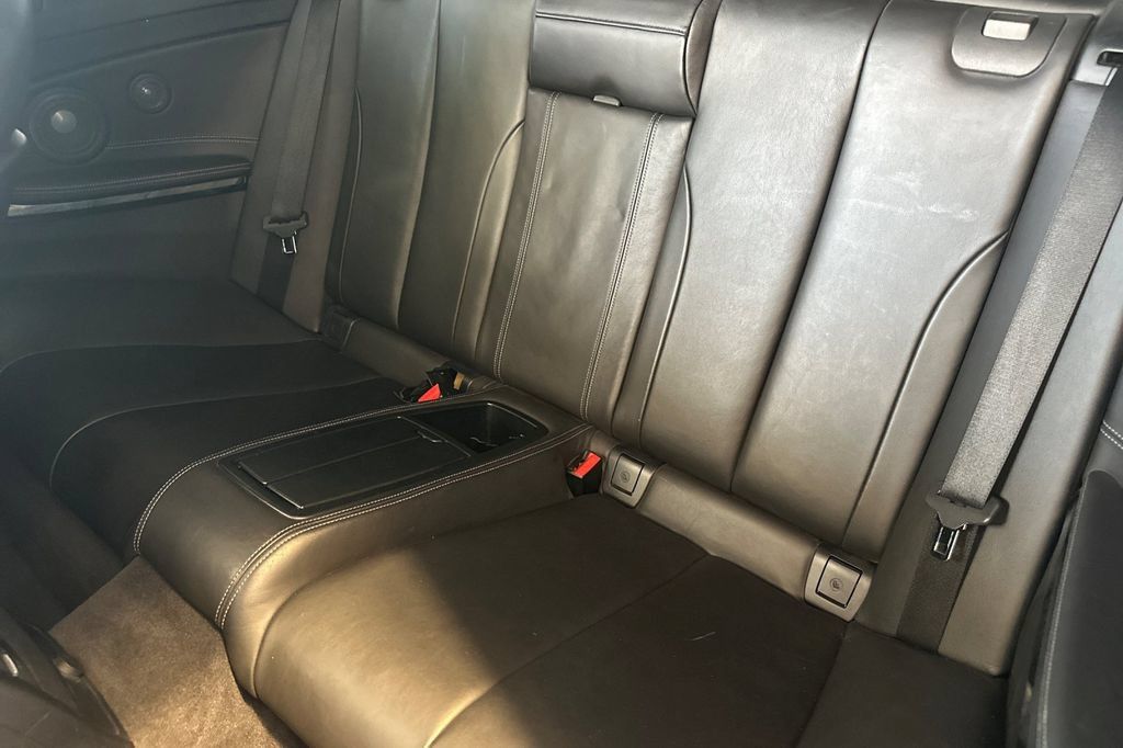 Used 2016 BMW M4 Convertible RWD image 12