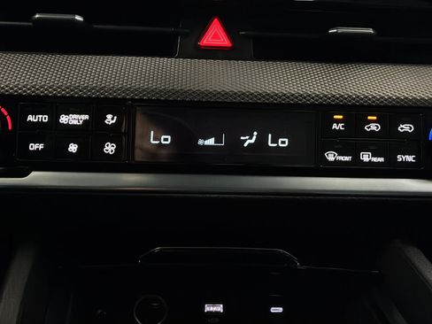 Certified 2025 Kia Sportage LX FWD image 30