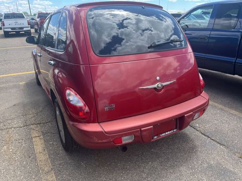 Used 2006 Chrysler PT Cruiser Touring FWD image 8