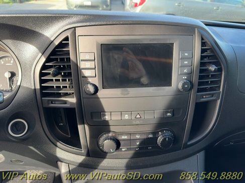Used 2023 Mercedes-Benz Metris Passenger image 8