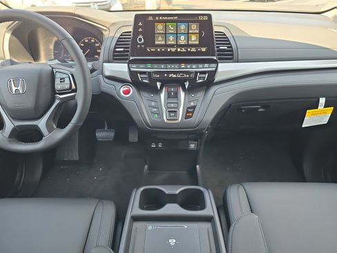 New 2026 Honda Odyssey EX-L image 13