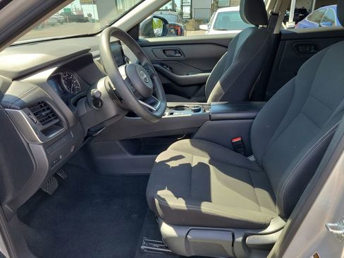 Used 2024 Nissan Rogue S AWD/4WD image 34