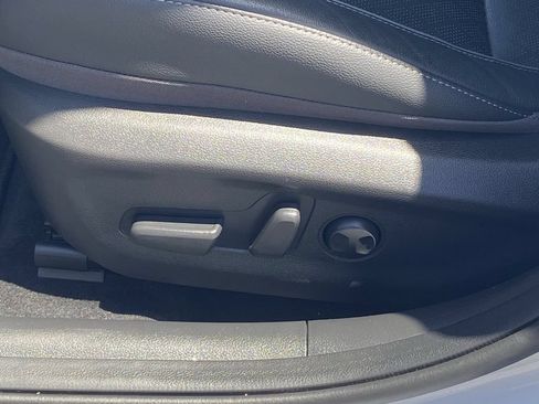 Used 2020 Hyundai Elantra GT w/ Style Package 02 FWD image 19