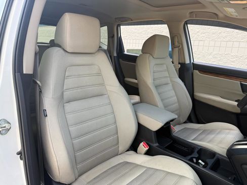 Used 2017 Honda CR-V EX image 16