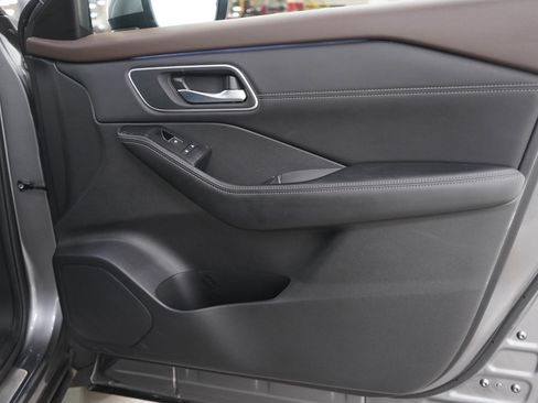Used 2023 Nissan Rogue Platinum w/ Platinum Premium Package AWD/4WD image 9