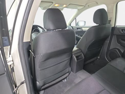 Used 2015 Subaru Outback 2.5i Premium AWD/4WD image 12