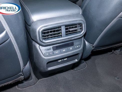 Certified 2023 Honda Pilot Touring image 29