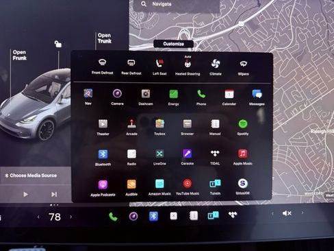 Used 2022 Tesla Model Y Performance image 18