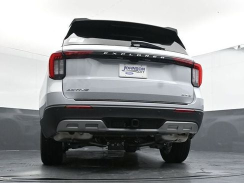 New 2026 Ford Explorer Active w/ Active Comfort Package image 33