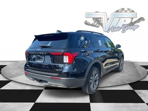 Used 2026 Ford Explorer Active w/ Active Comfort Package AWD/4WD image 6