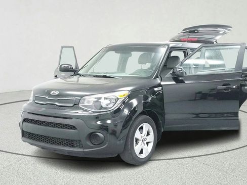 Used 2017 Kia Soul FWD image 15