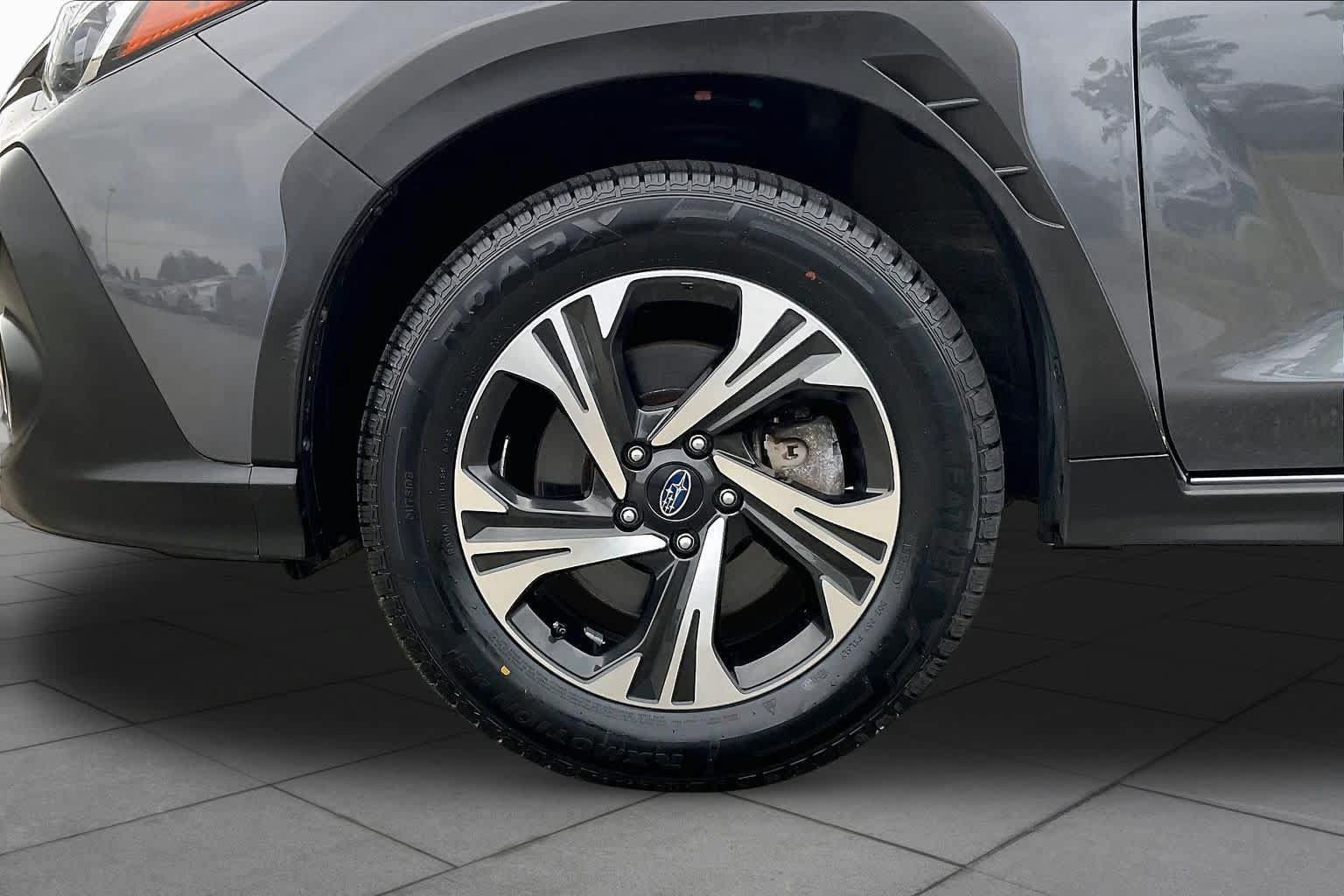 Used 2024 Subaru Crosstrek 2.0i Premium AWD/4WD image 10