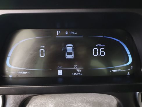 Used 2024 Hyundai Elantra SE image 4