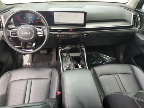 Used 2024 Kia Sorento S AWD/4WD image 29