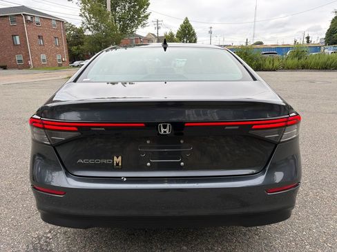 Used 2023 Honda Accord EX image 6