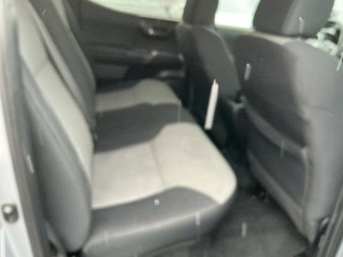 Used 2021 Toyota Tacoma TRD Off-Road image 28