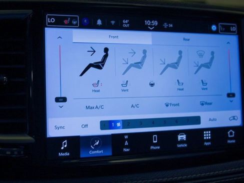 Used 2023 Chrysler Pacifica Limited FWD image 23