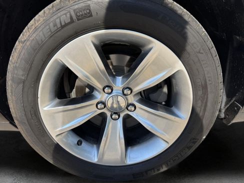 Used 2018 Dodge Challenger SXT RWD image 20