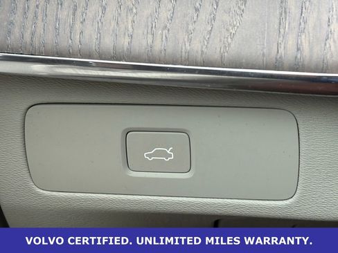 Certified 2023 Volvo XC90 B6 Plus w/ Protection Package Premier AWD/4WD image 20
