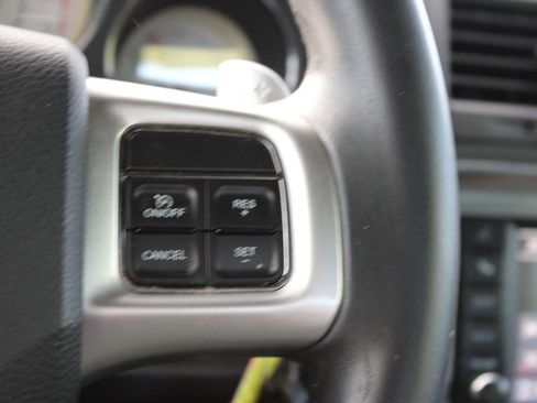 Used 2014 Dodge Challenger R/T RWD image 14