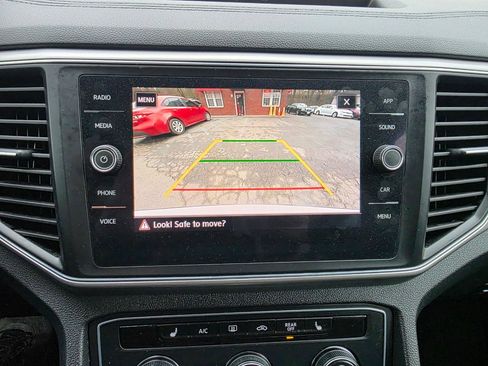 Used 2018 Volkswagen Atlas SE image 22