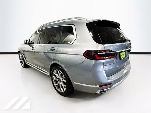 Used 2024 BMW X7 xDrive40i w/ Premium Package AWD/4WD image 7