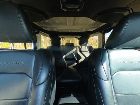 Used 2021 Jeep Wrangler Unlimited Sahara w/ Cold Weather Group image 58