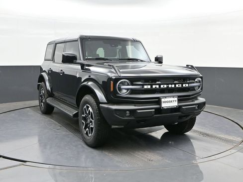 New 2026 Ford Bronco Outer Banks AWD/4WD image 22