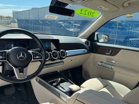 Used 2022 Mercedes-Benz GLB 250 image 17