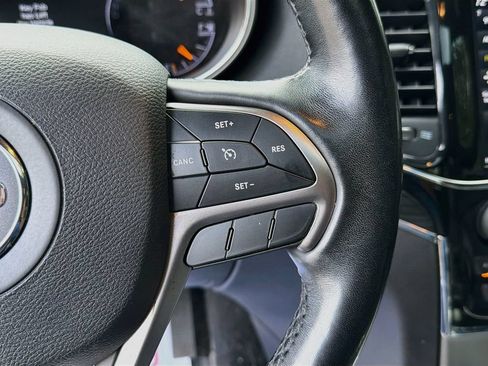 Used 2021 Jeep Grand Cherokee Limited AWD/4WD image 13