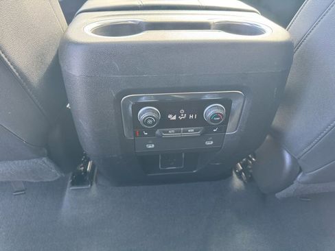 Used 2023 Chevrolet Tahoe Z71 w/ Luxury Package AWD/4WD image 16