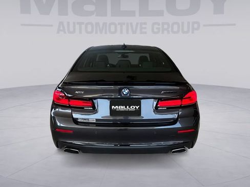 Used 2023 BMW 530e xDrive w/ Premium Package AWD/4WD image 4