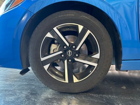 Used 2024 Nissan Sentra SV FWD image 12