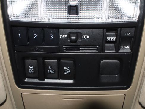 Used 2019 Toyota 4Runner SR5 image 11