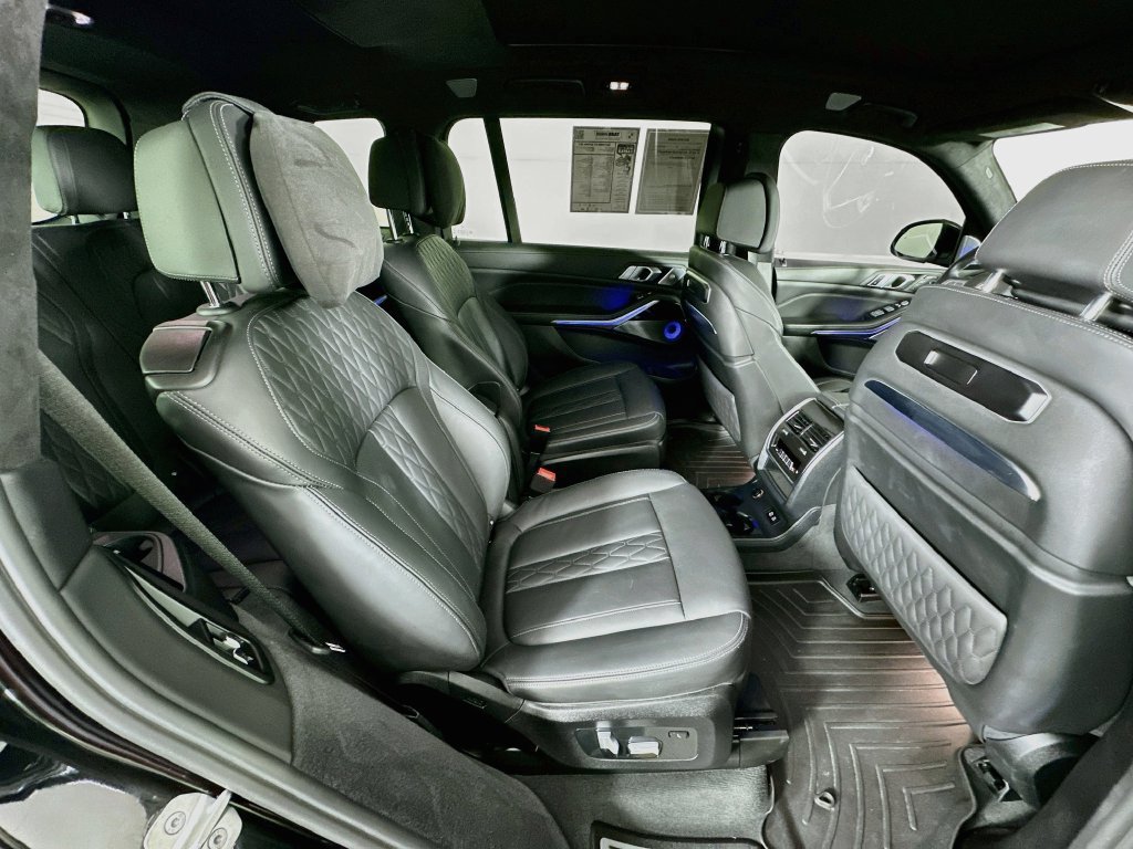 Used 2023 BMW ALPINA XB7 AWD/4WD image 37