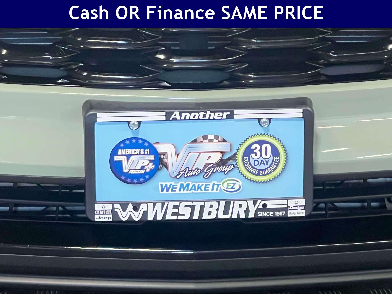 Used 2024 Chevrolet Trax RS w/ Sunroof Package FWD image 12