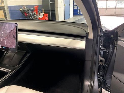 Used 2021 Tesla Model 3 Long Range AWD/4WD image 13