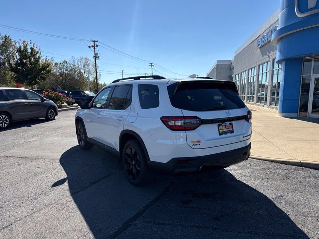 New 2026 Honda Pilot Black Edition image 9