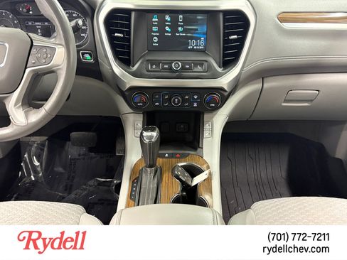 Used 2018 GMC Acadia SLE AWD/4WD image 15