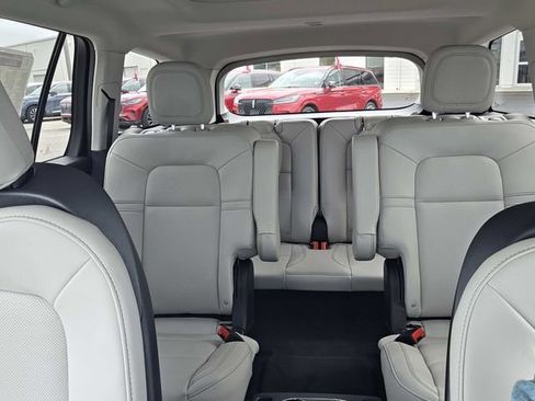 New 2026 Lincoln Aviator 2WD image 33