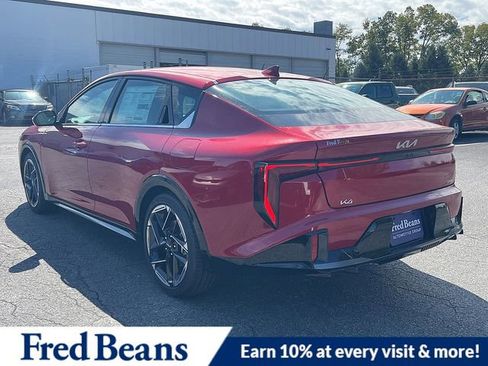 New 2025 Kia K4 GT-Line image 3