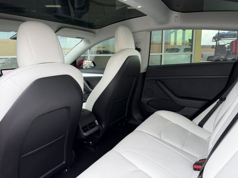 Used 2022 Tesla Model 3 Performance image 35