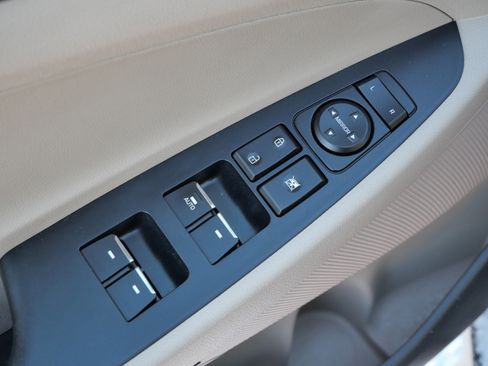 Used 2017 Hyundai Tucson Limited w/ Limited Ultimate Package 03 image 19