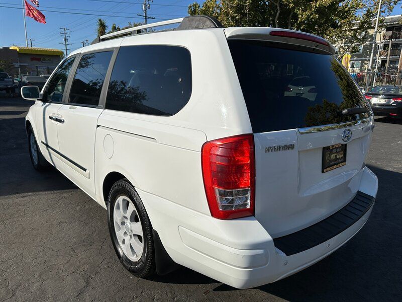 Used 2008 Hyundai Entourage GLS FWD image 7