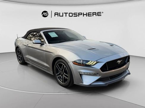 Used 2020 Ford Mustang Convertible w/ Equipment Group 101A RWD image 12