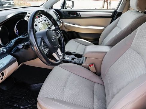Used 2016 Subaru Outback 2.5i Premium AWD/4WD image 22